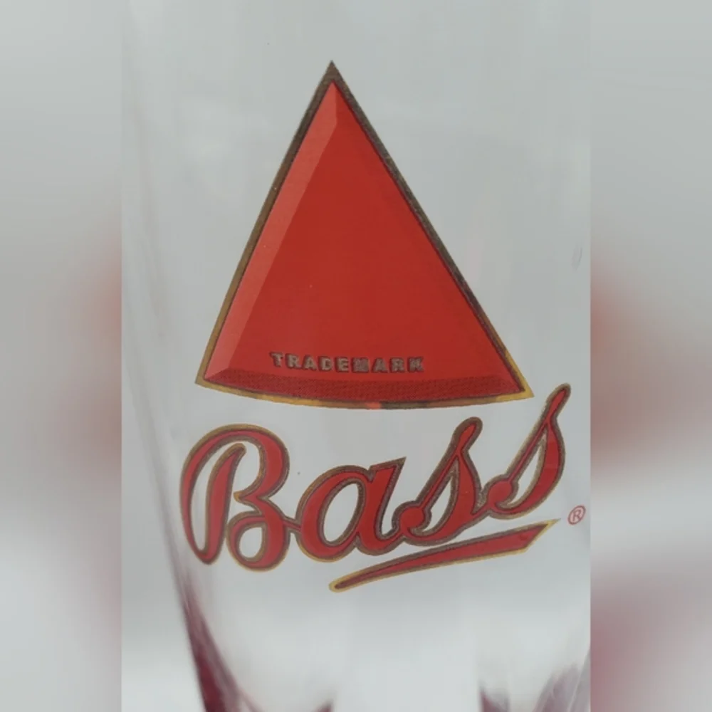 Bass Ale set bass